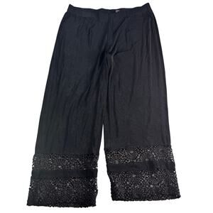 Chico's Travelers Size 3 (XL-16/18) Black Cropped Pants Crochet Lace Hem Stretch
